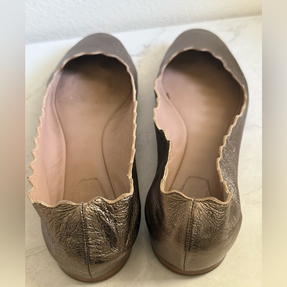 CHLOÈ Lauren Scalloped Leather Ballet Flats - Picture 10 of 12